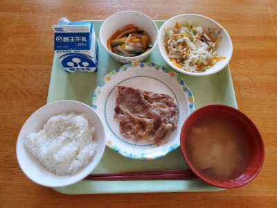 25.8.28(木)