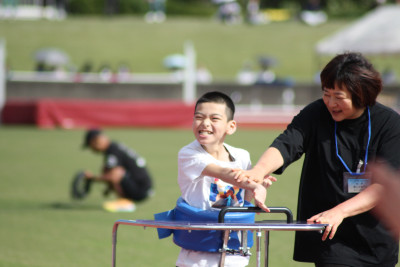 うれしいみんなの応援を聞きながら走っています